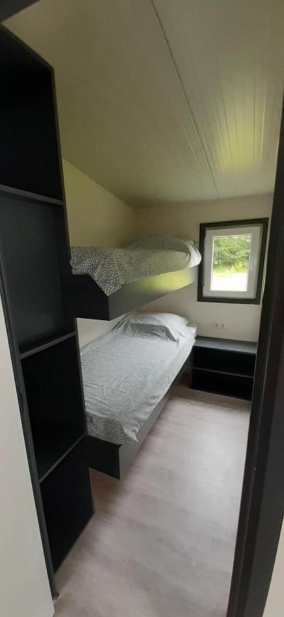 Chalet 2 Landgoedcamping Nienoord In Leek Екстер'єр фото